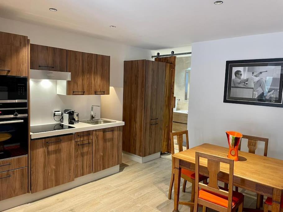 Superbe Appartement Pres De La Plage Et Du Centre Ville Saint-Tropez Buitenkant foto